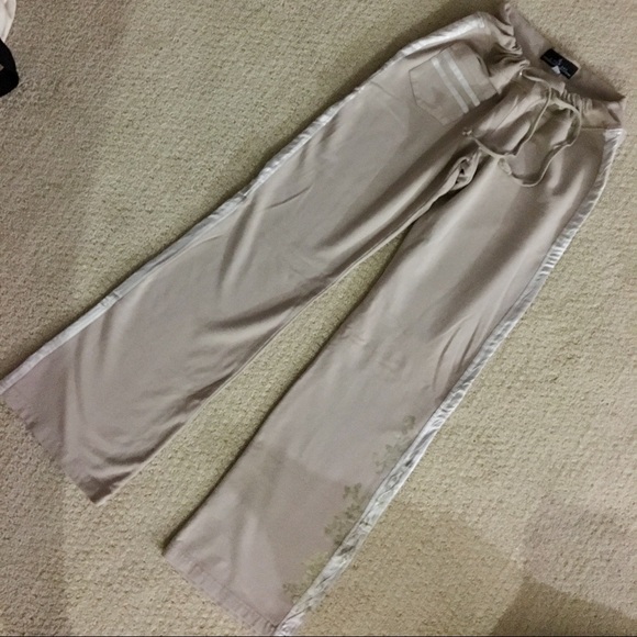 E Pop 360 stretchy drawstring pant with graphic design - Picture 8 of 8